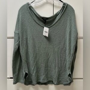 NWT Forever 21 sage green super soft lightweight sweater in size small